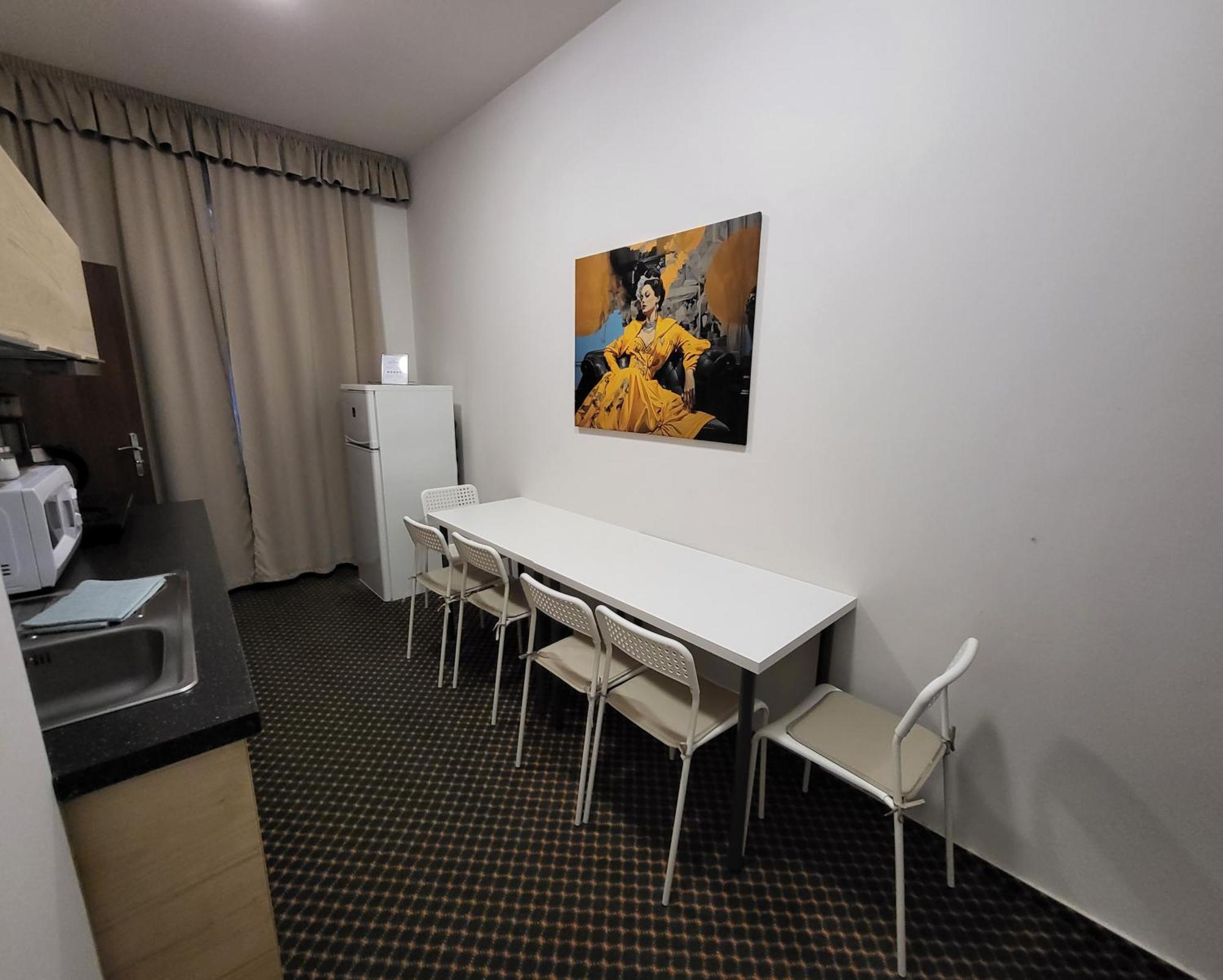 Excellent Apartments In Spa City Center 5 Min Walk From The Colonnade Karlovy Vary Exterior photo